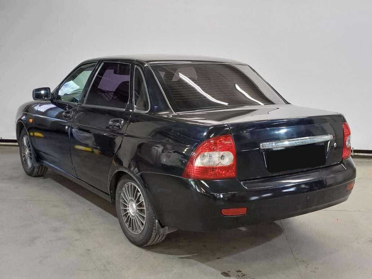 Lada (ВАЗ) Priora с пробегом — 2010 год. Фото: #6