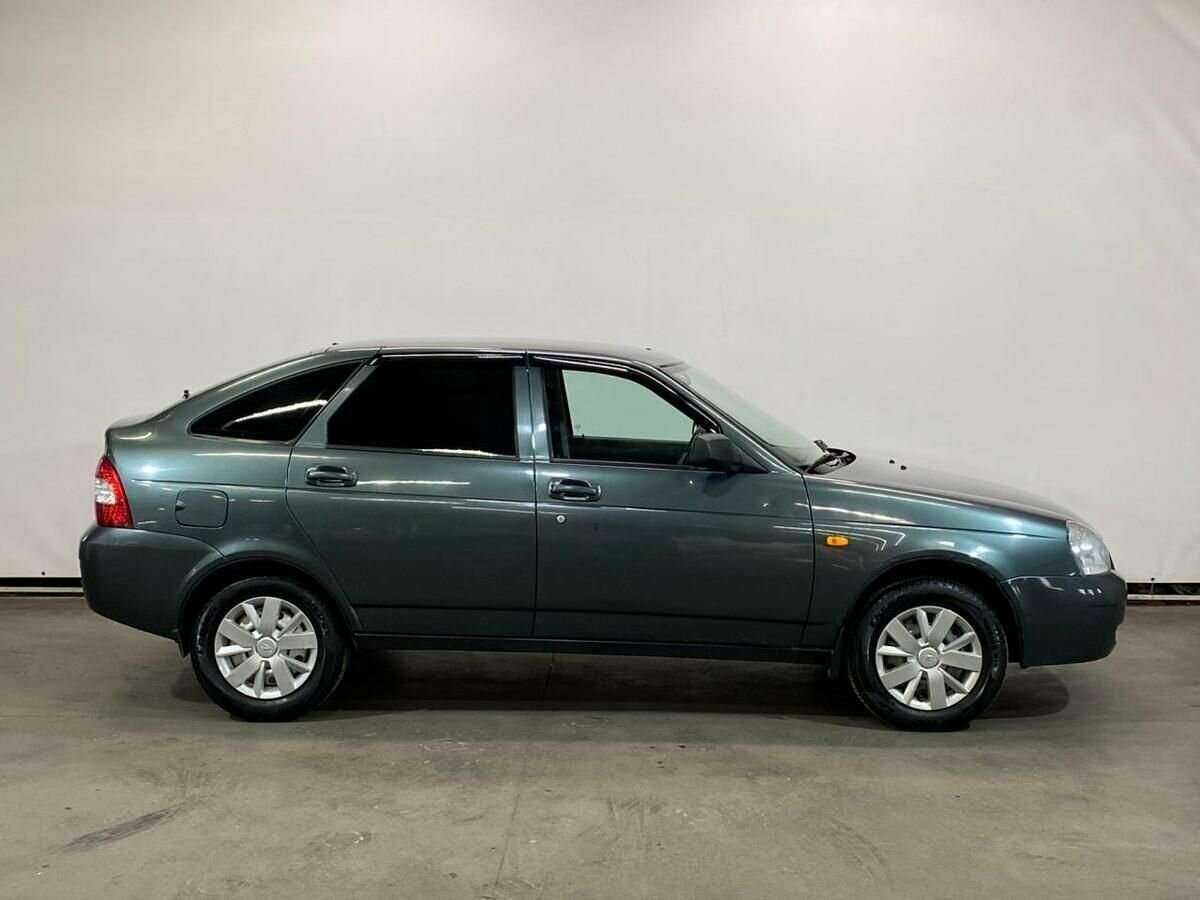 Lada (ВАЗ) Priora с пробегом — 2011 год. Фото: #3