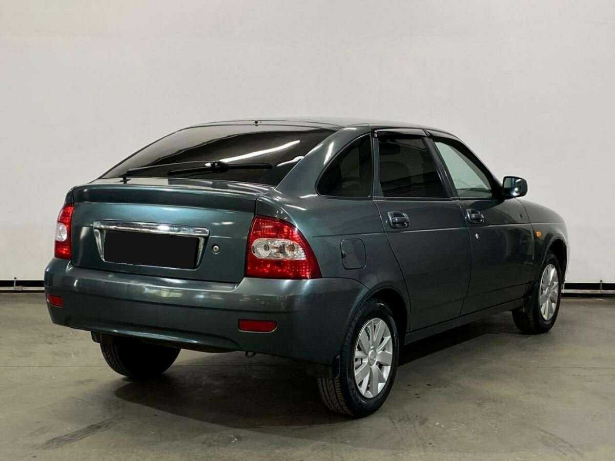 Lada (ВАЗ) Priora с пробегом — 2011 год. Фото: #4