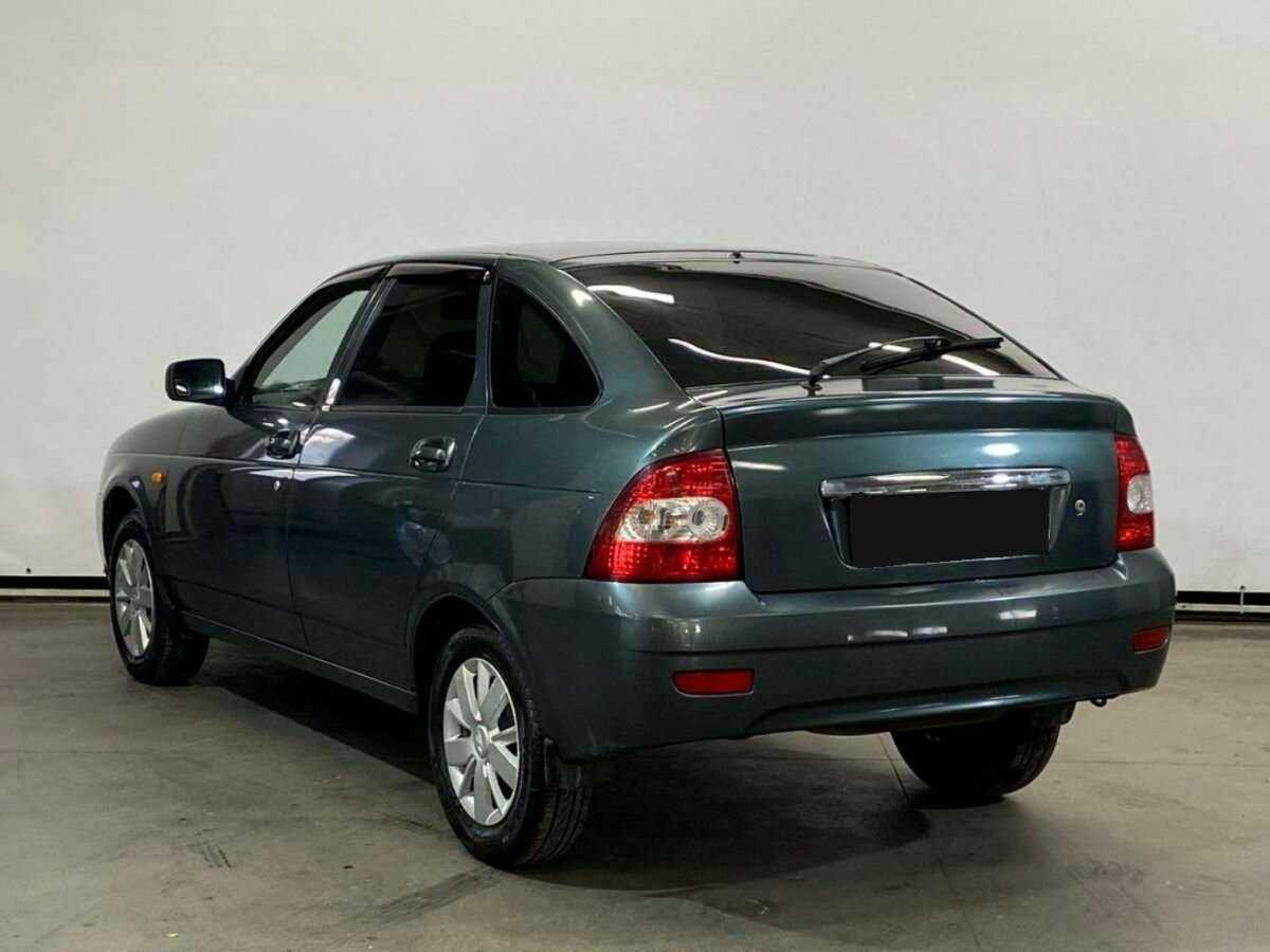 Lada (ВАЗ) Priora с пробегом — 2011 год. Фото: #6