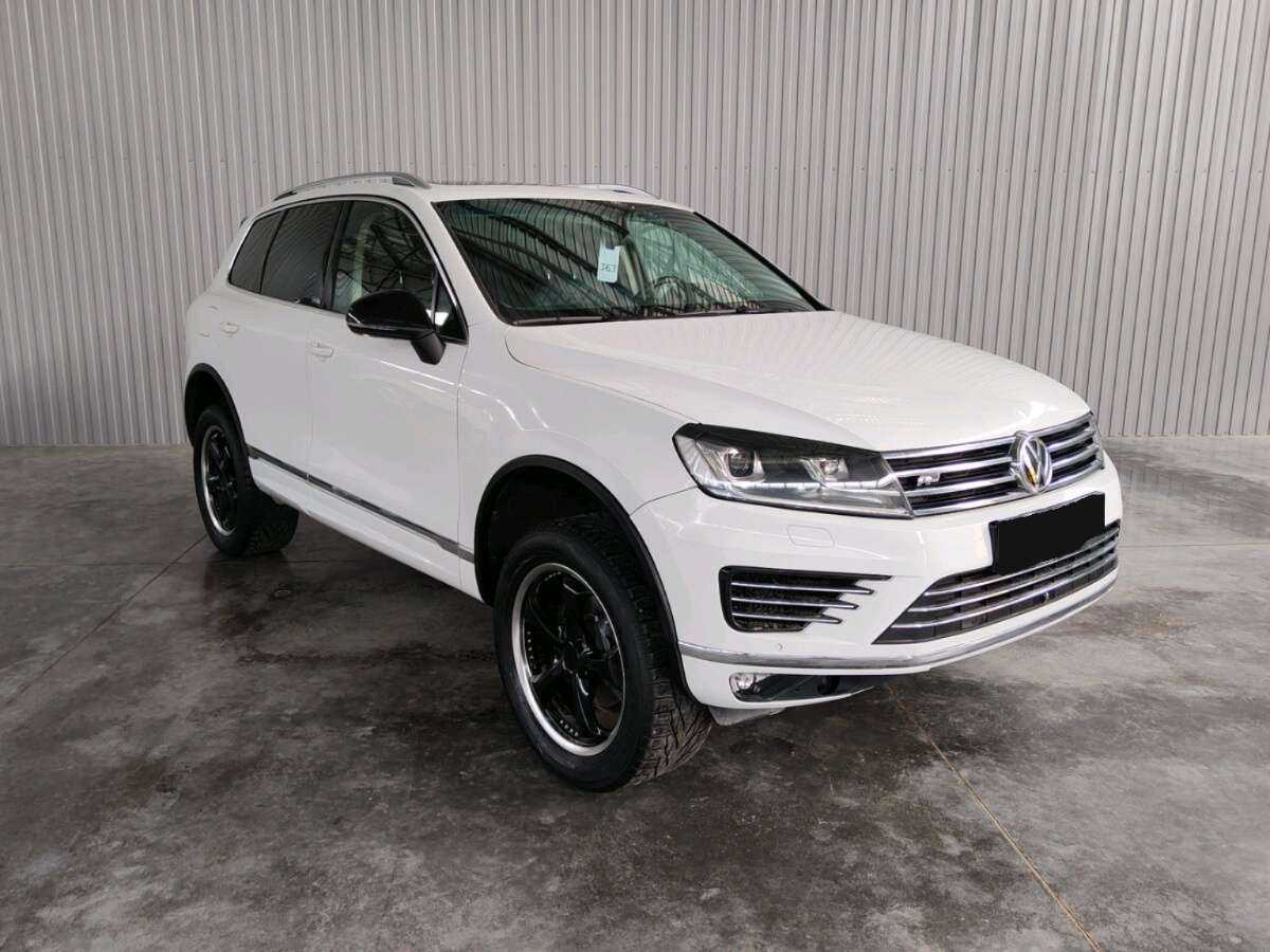 Volkswagen Touareg с пробегом — 2018 год. Фото: #2