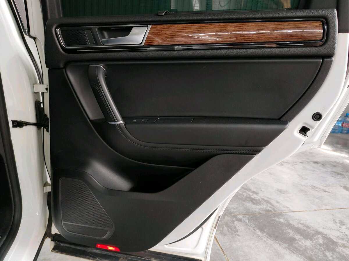 Volkswagen Touareg с пробегом — 2018 год. Фото: #17