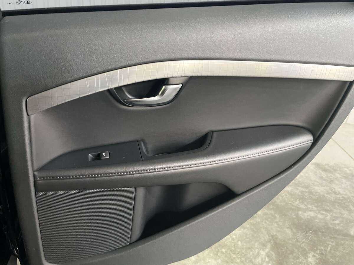 Volvo XC70 с пробегом — 2012 год. Фото: #30