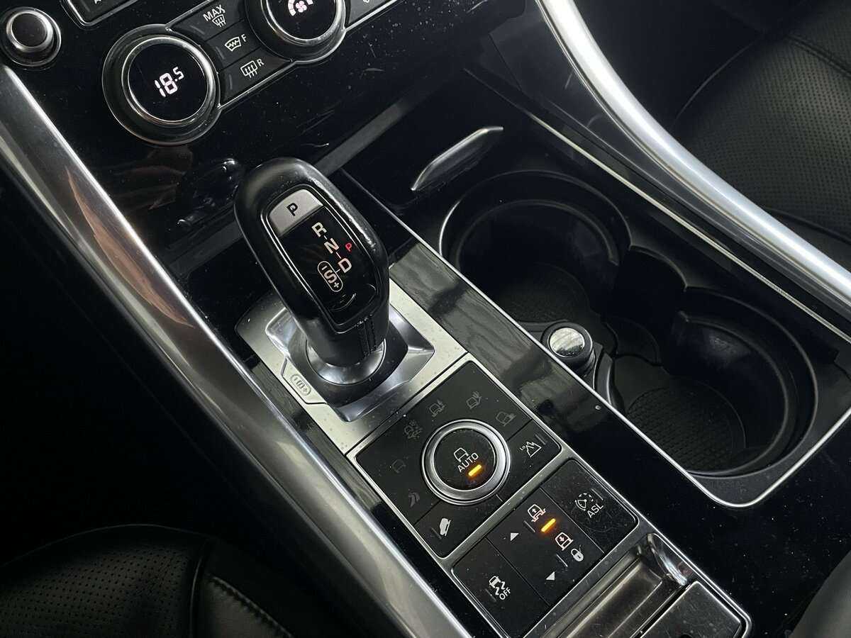 Land Rover Range Rover Sport с пробегом — 2013 год. Фото: #13