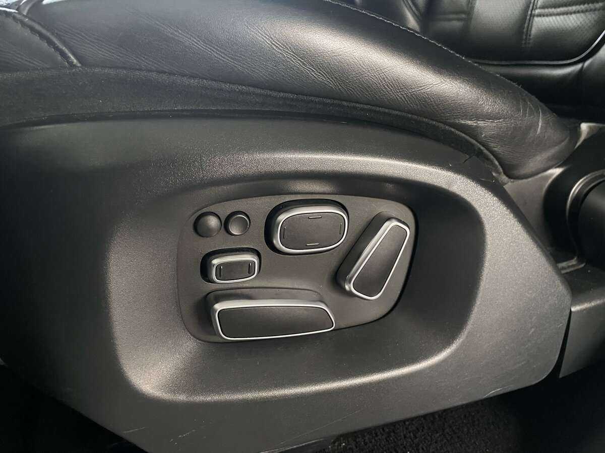 Land Rover Range Rover Sport с пробегом — 2013 год. Фото: #17