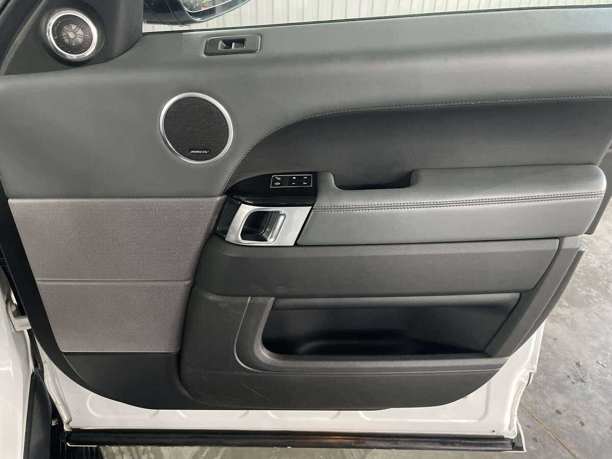 Land Rover Range Rover Sport с пробегом — 2013 год. Фото: #29