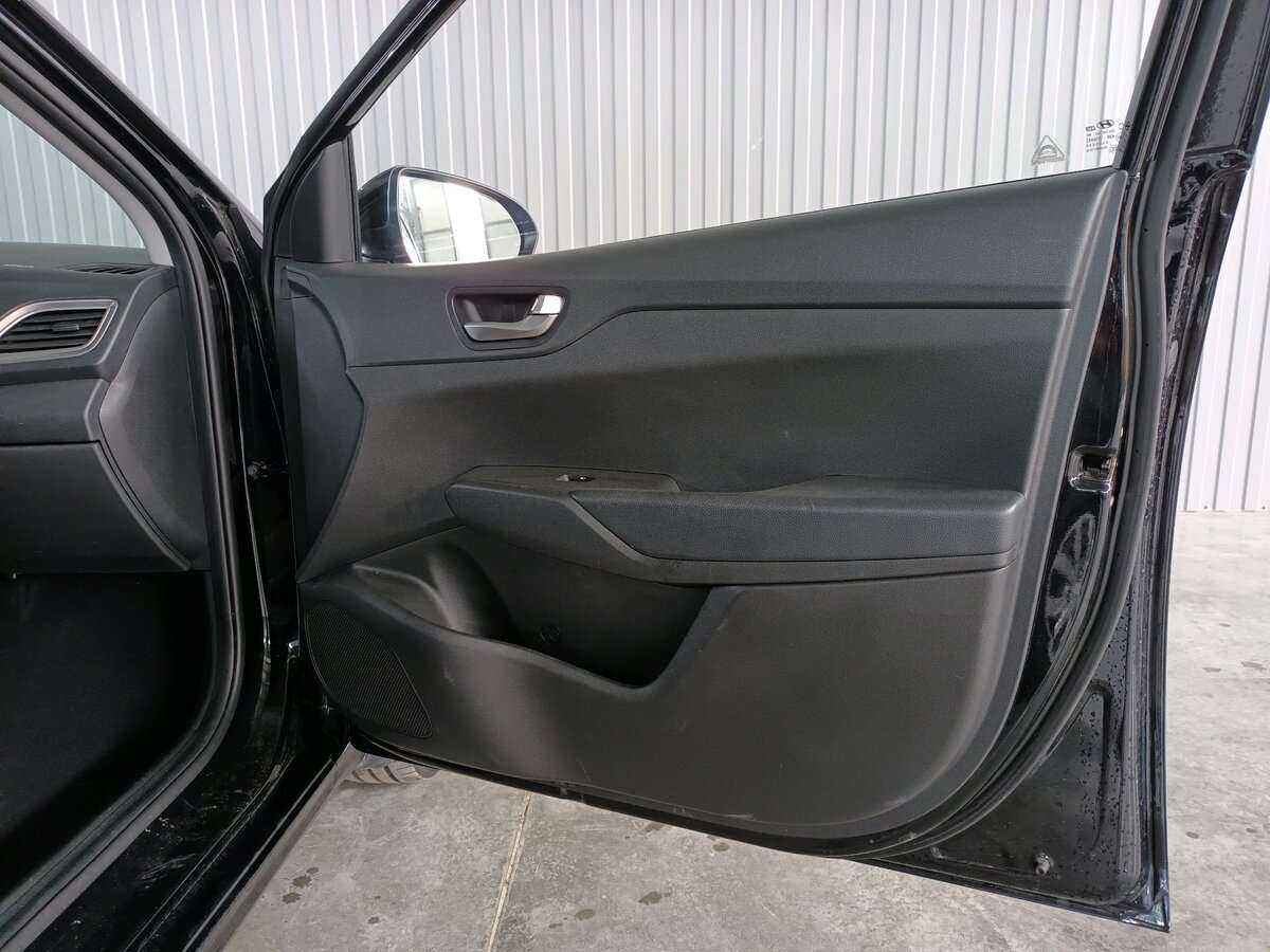 Hyundai Solaris с пробегом — 2020 год. Фото: #18