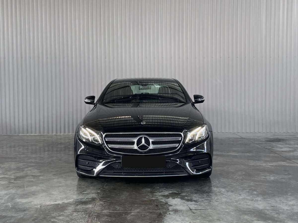 Mercedes-Benz E-Класс с пробегом — 2018 год. Фото: #1