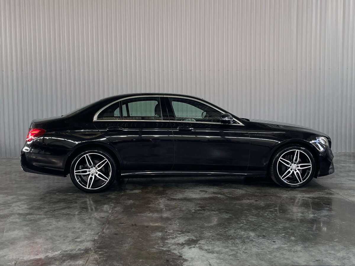 Mercedes-Benz E-Класс с пробегом — 2018 год. Фото: #3