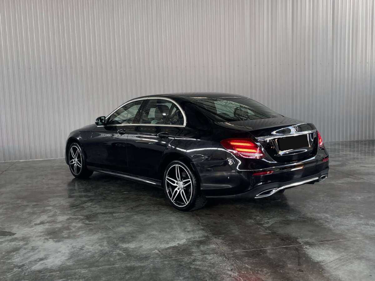 Mercedes-Benz E-Класс с пробегом — 2018 год. Фото: #6