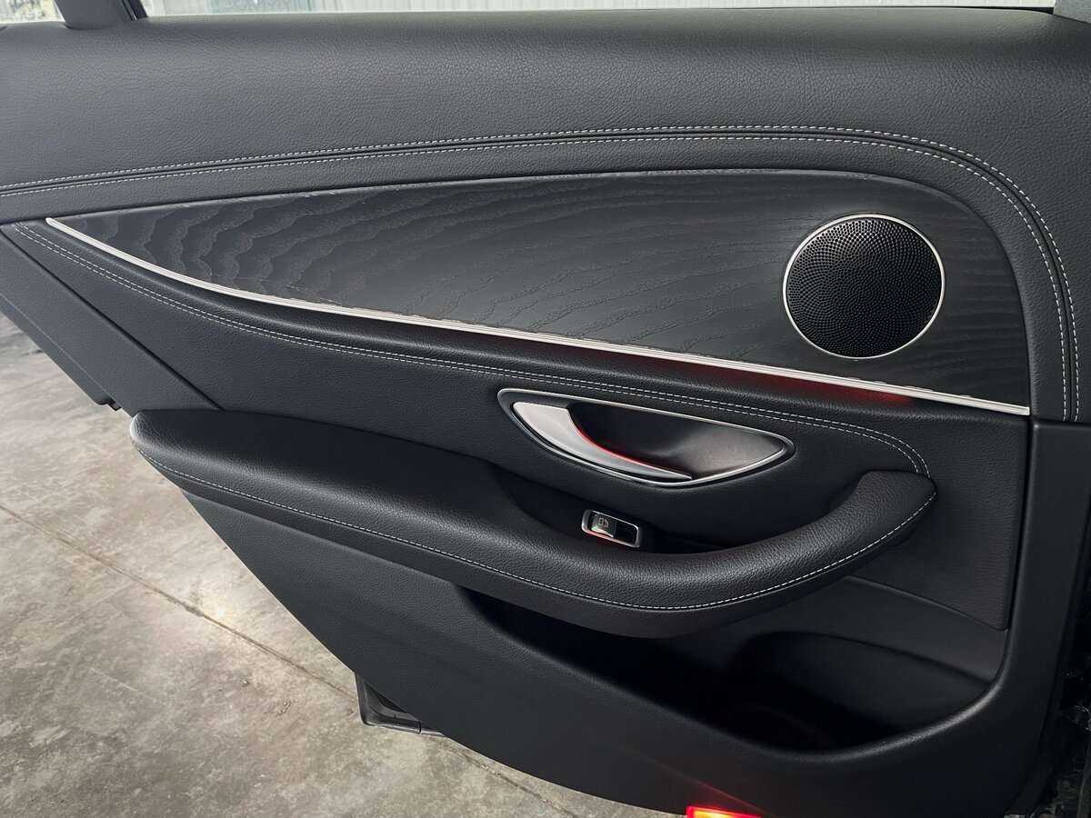 Mercedes-Benz E-Класс с пробегом — 2018 год. Фото: #23