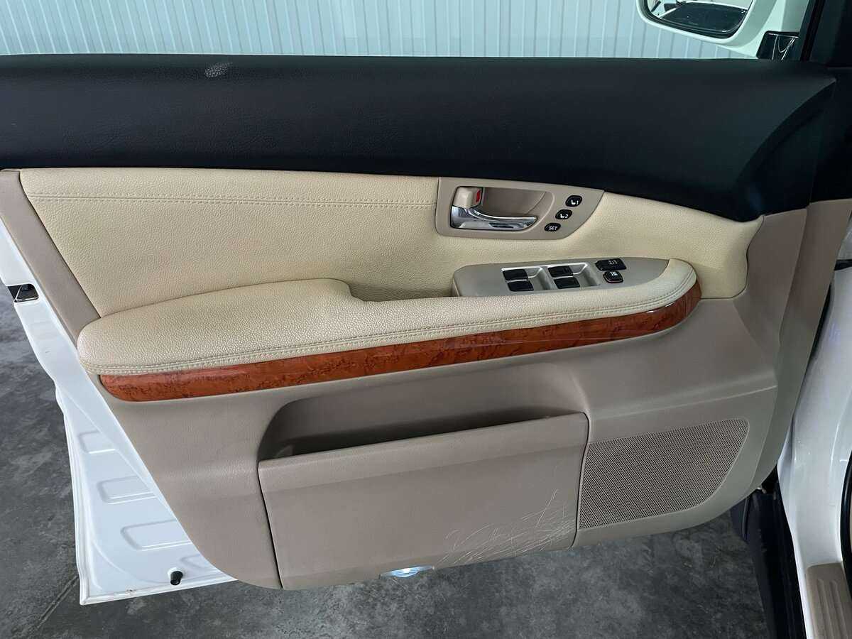 Lexus RX с пробегом — 2008 год. Фото: #21