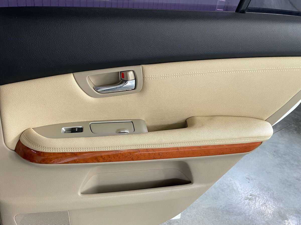 Lexus RX с пробегом — 2008 год. Фото: #26