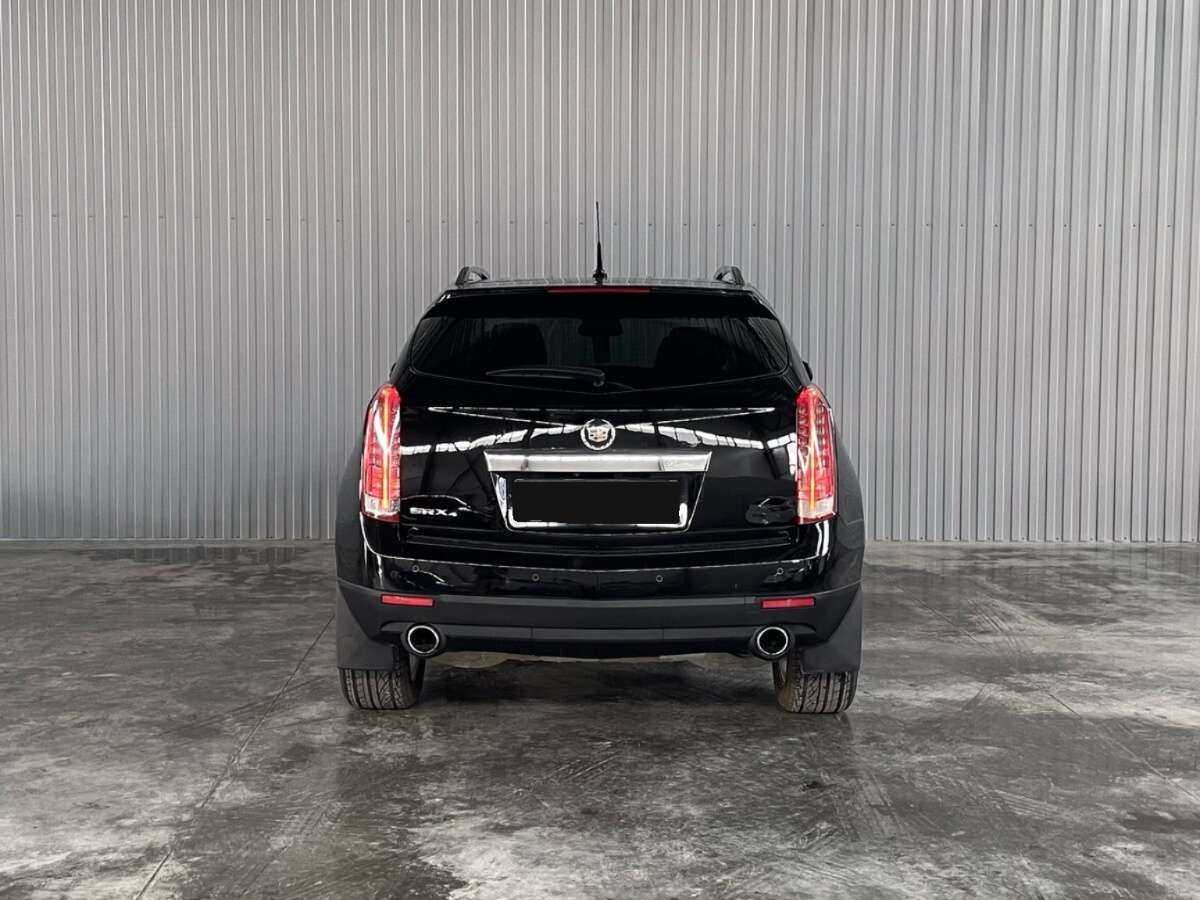 Cadillac SRX с пробегом — 2010 год. Фото: #5