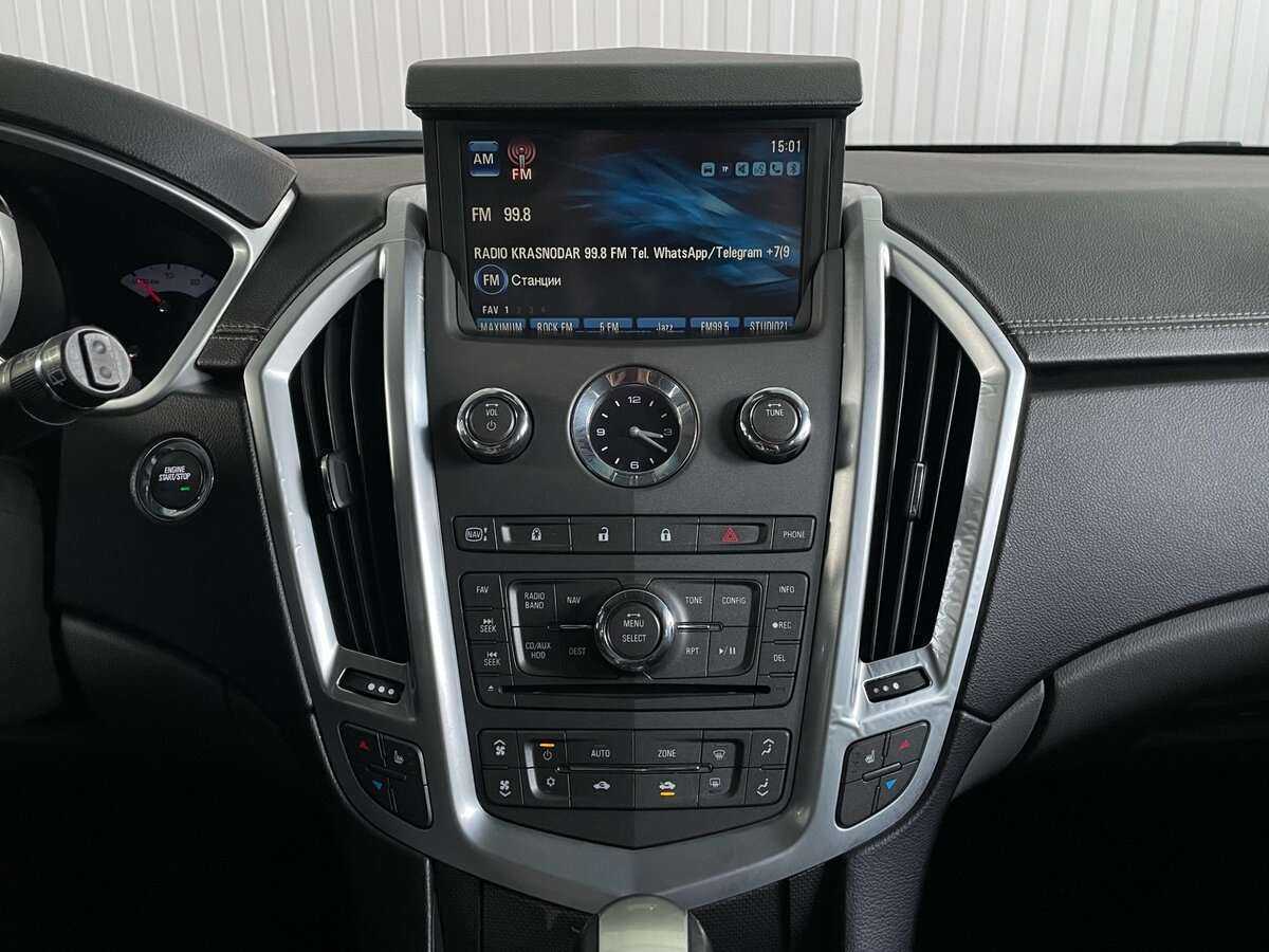 Cadillac SRX с пробегом — 2010 год. Фото: #14