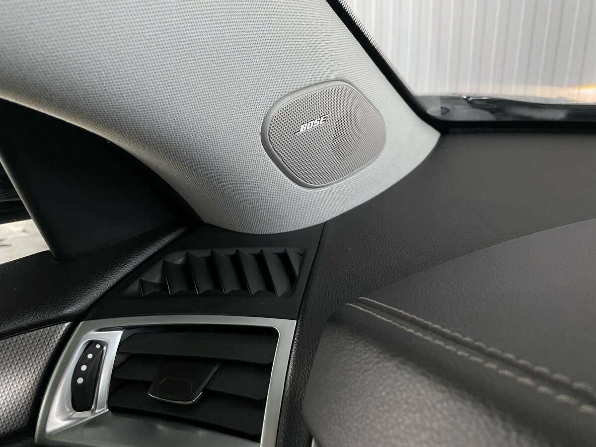 Cadillac SRX с пробегом — 2010 год. Фото: #19