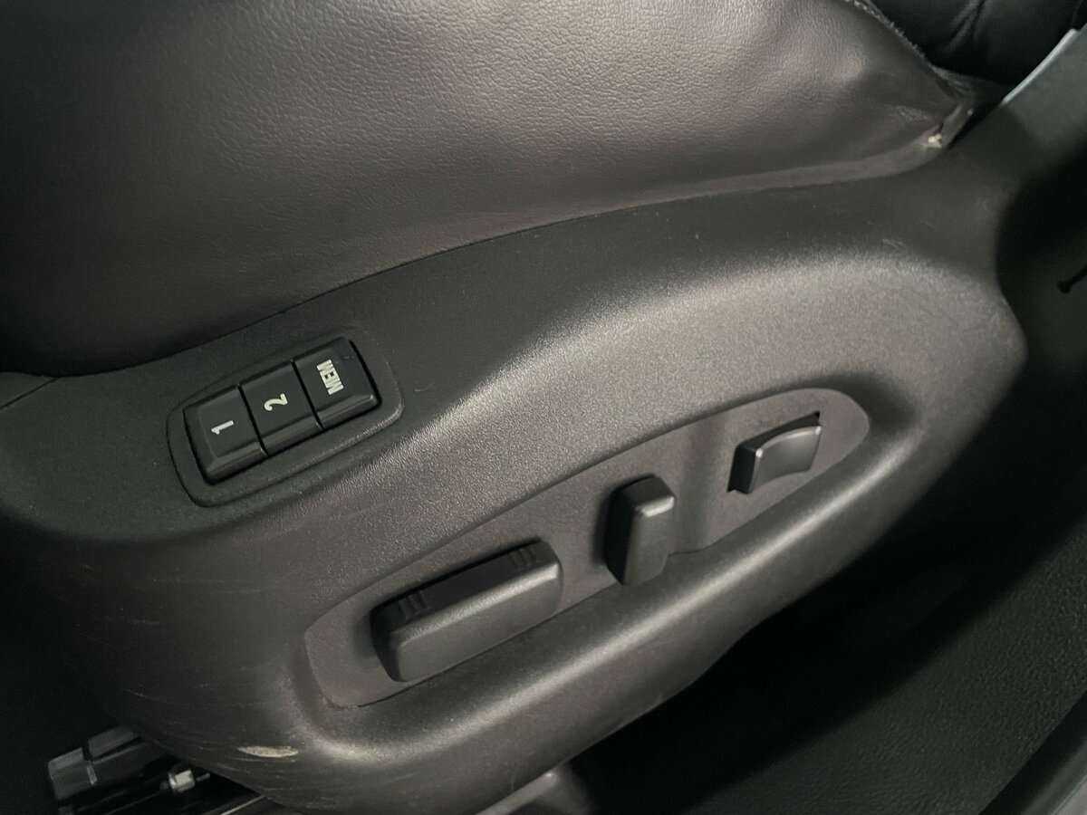 Cadillac SRX с пробегом — 2010 год. Фото: #27