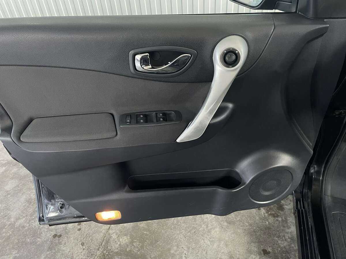 Renault Koleos с пробегом — 2008 год. Фото: #15