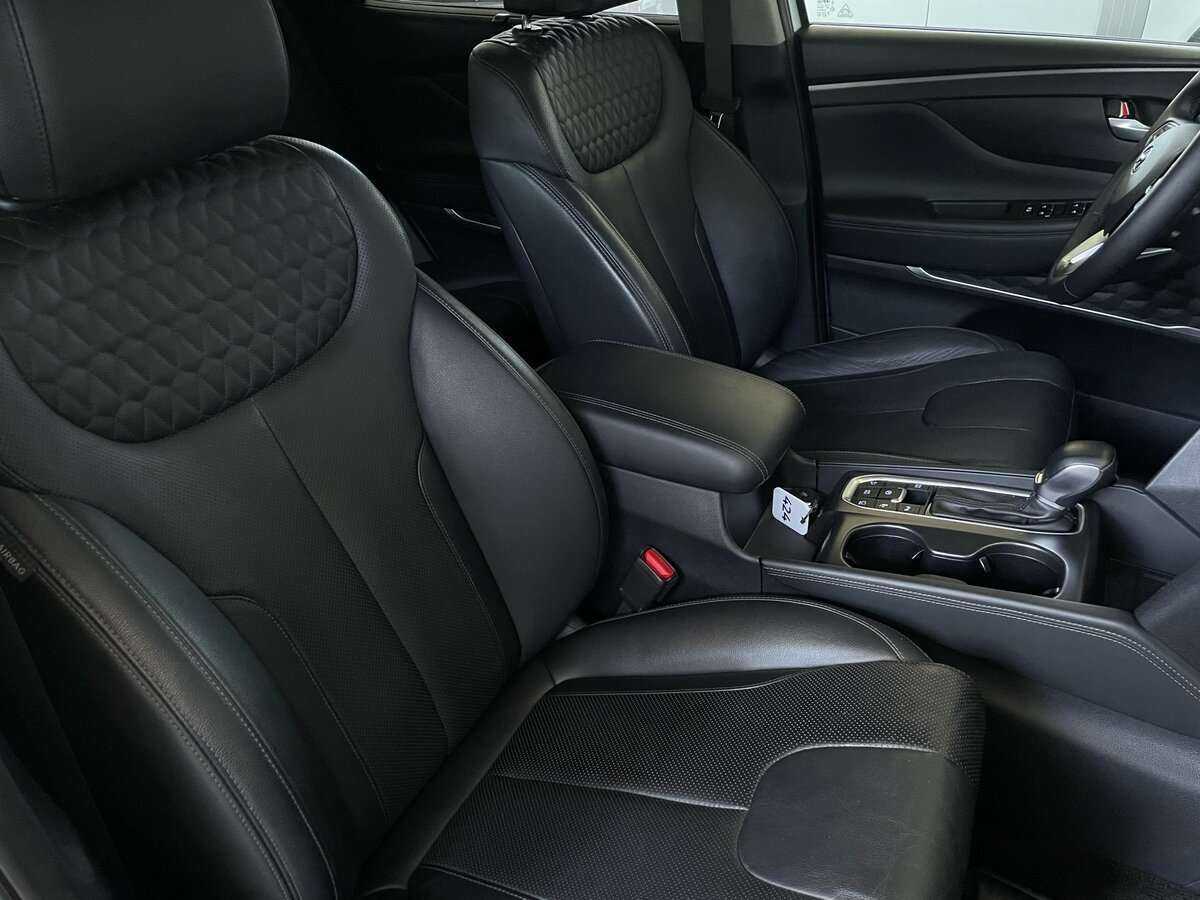 Hyundai Santa Fe с пробегом — 2020 год. Фото: #17