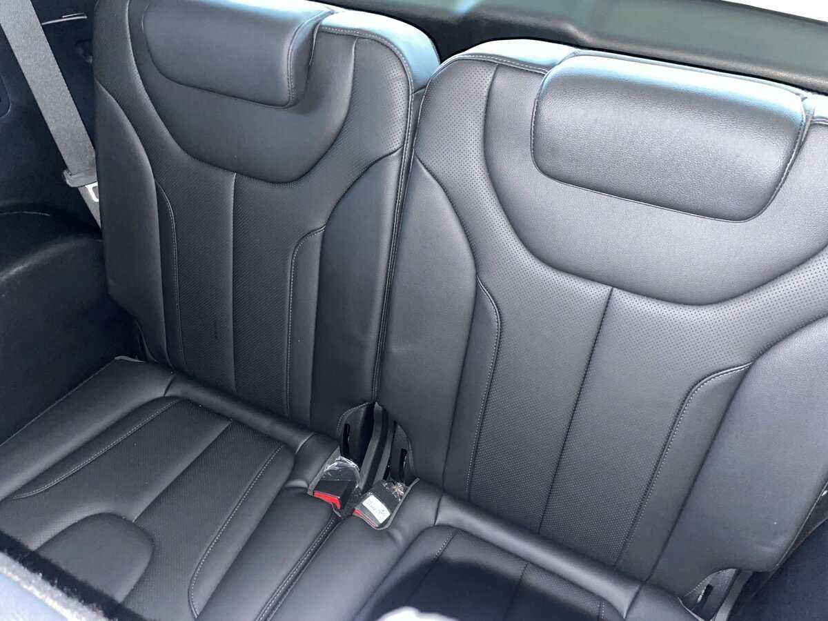 Hyundai Santa Fe с пробегом — 2020 год. Фото: #19