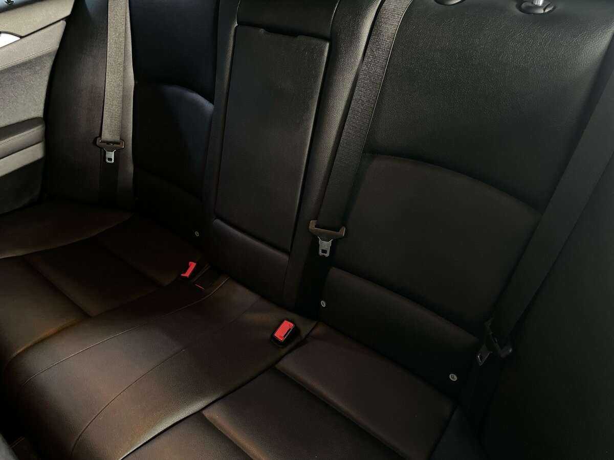 BMW 5 серии с пробегом — 2012 год. Фото: #18