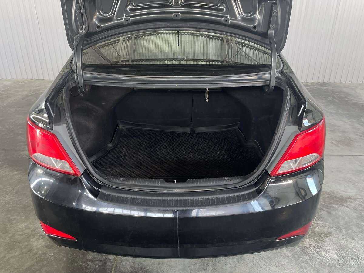 Hyundai Solaris с пробегом — 2016 год. Фото: #20