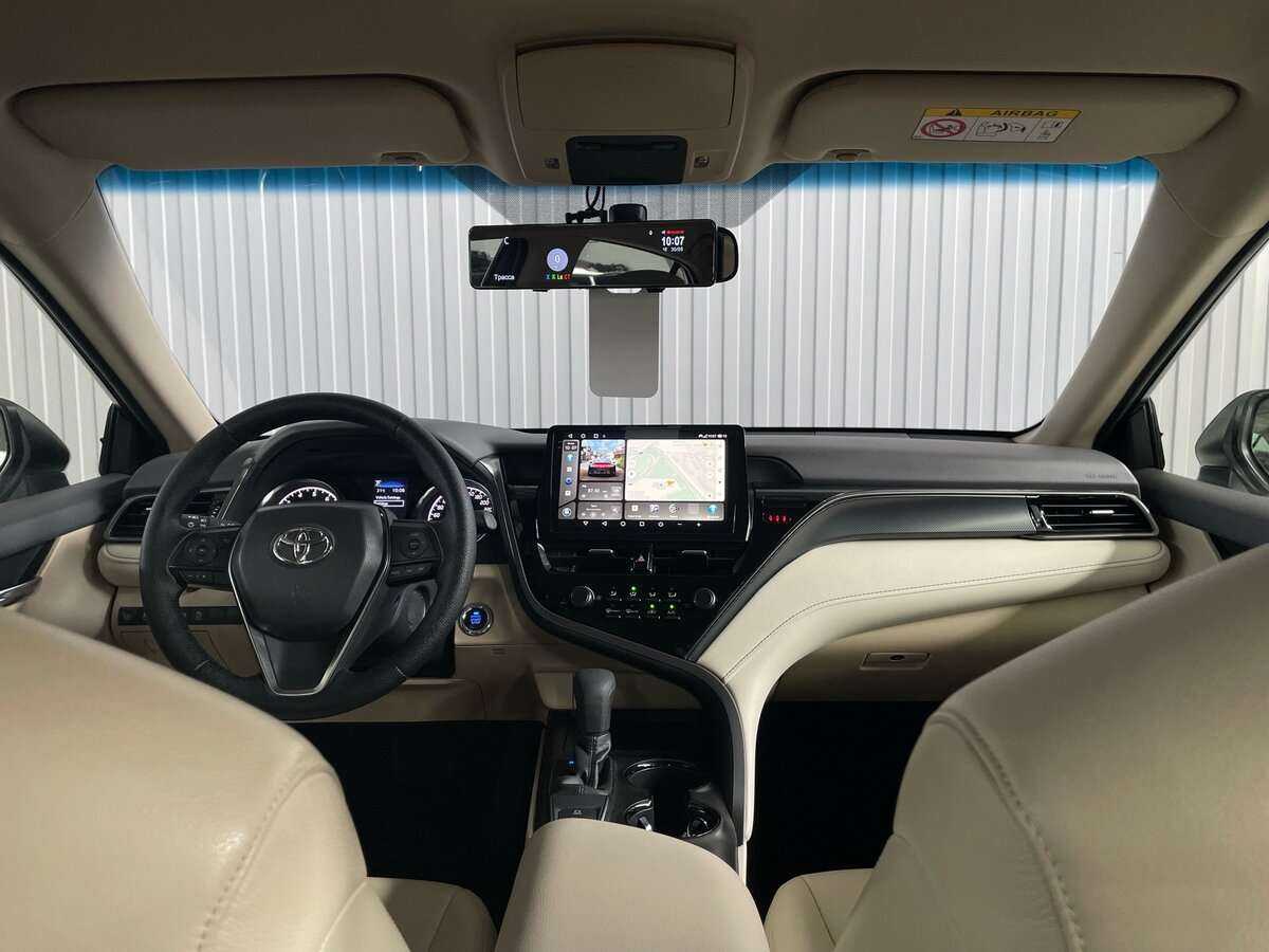 Toyota Camry с пробегом — 2022 год. Фото: #8