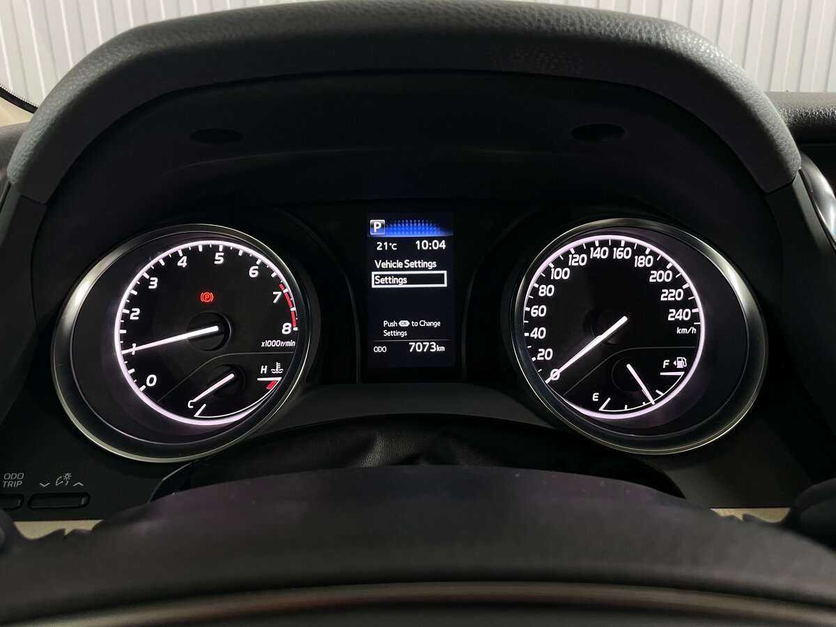 Toyota Camry с пробегом — 2022 год. Фото: #12