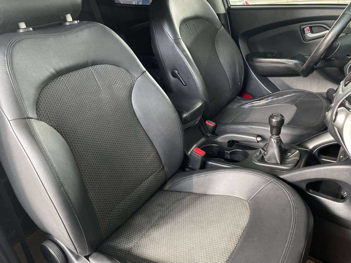 Hyundai ix35 с пробегом — 2011 год. Фото: #12