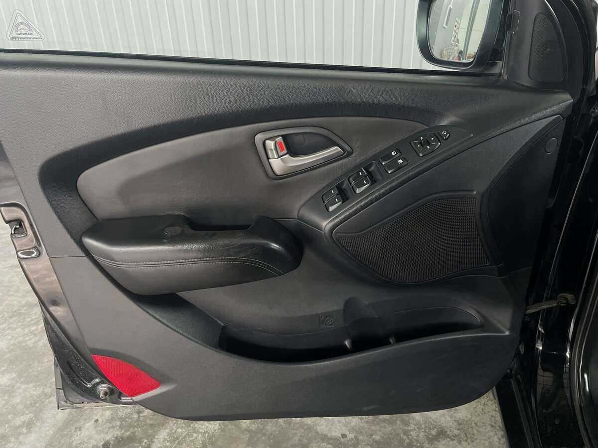 Hyundai ix35 с пробегом — 2011 год. Фото: #14