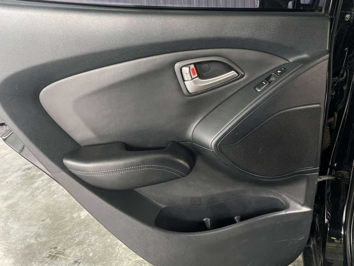 Hyundai ix35 с пробегом — 2011 год. Фото: #15