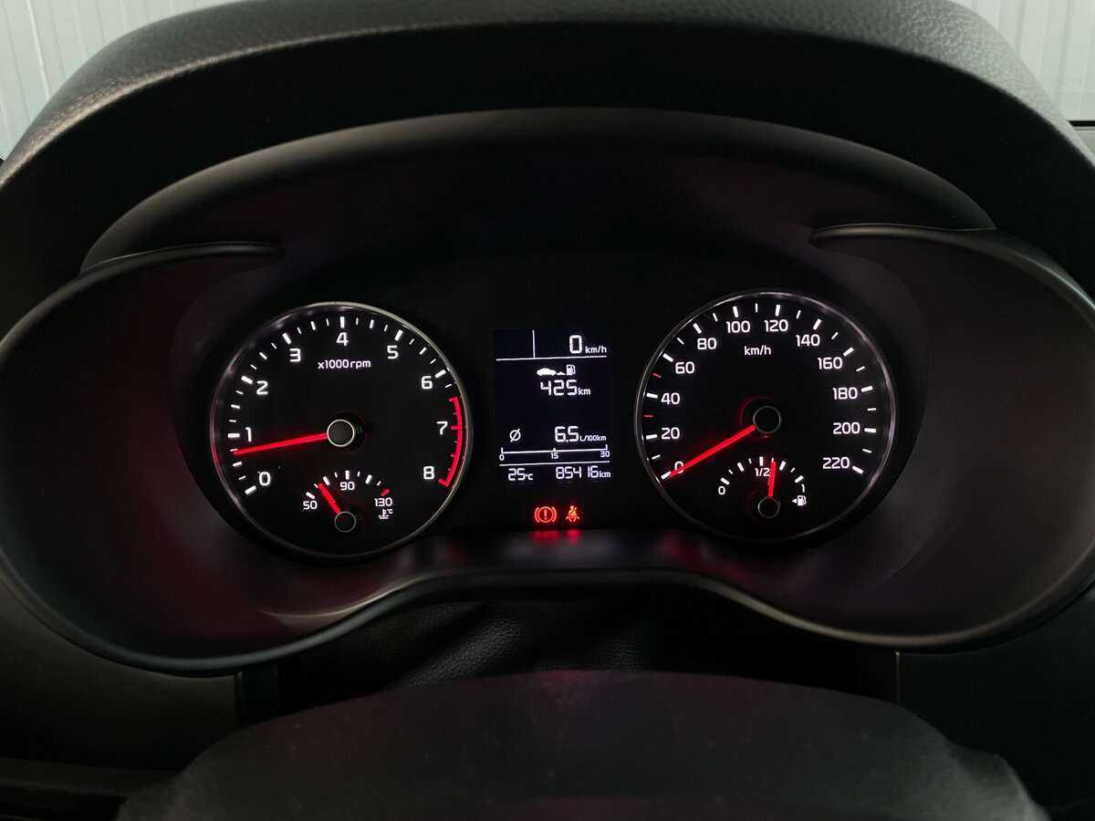 Kia Rio с пробегом — 2018 год. Фото: #10