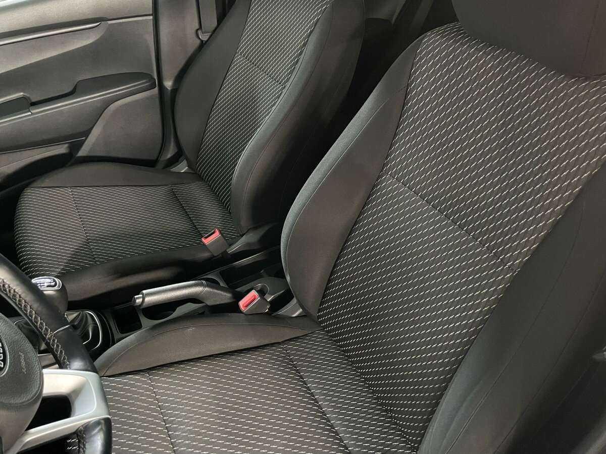 Kia Rio с пробегом — 2018 год. Фото: #14