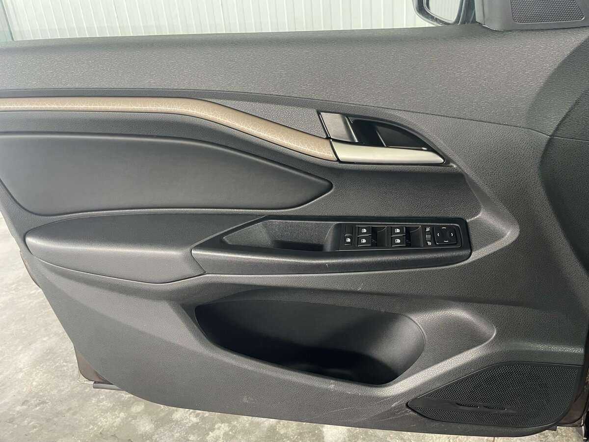 Lada (ВАЗ) Vesta с пробегом — 2018 год. Фото: #18