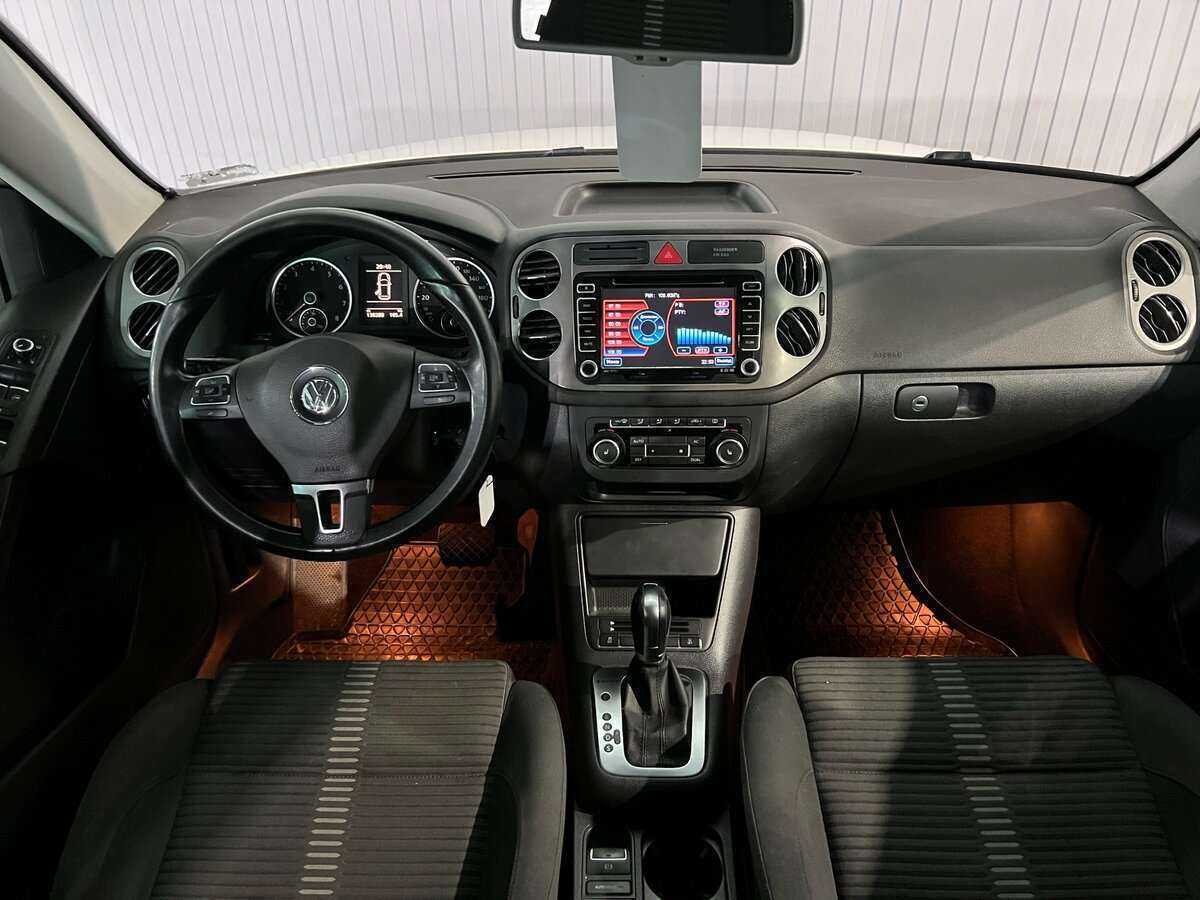 Volkswagen Tiguan с пробегом — 2011 год. Фото: #10