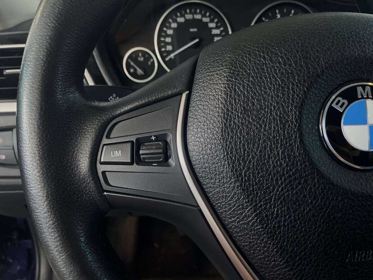 BMW 3 серии с пробегом — 2018 год. Фото: #10