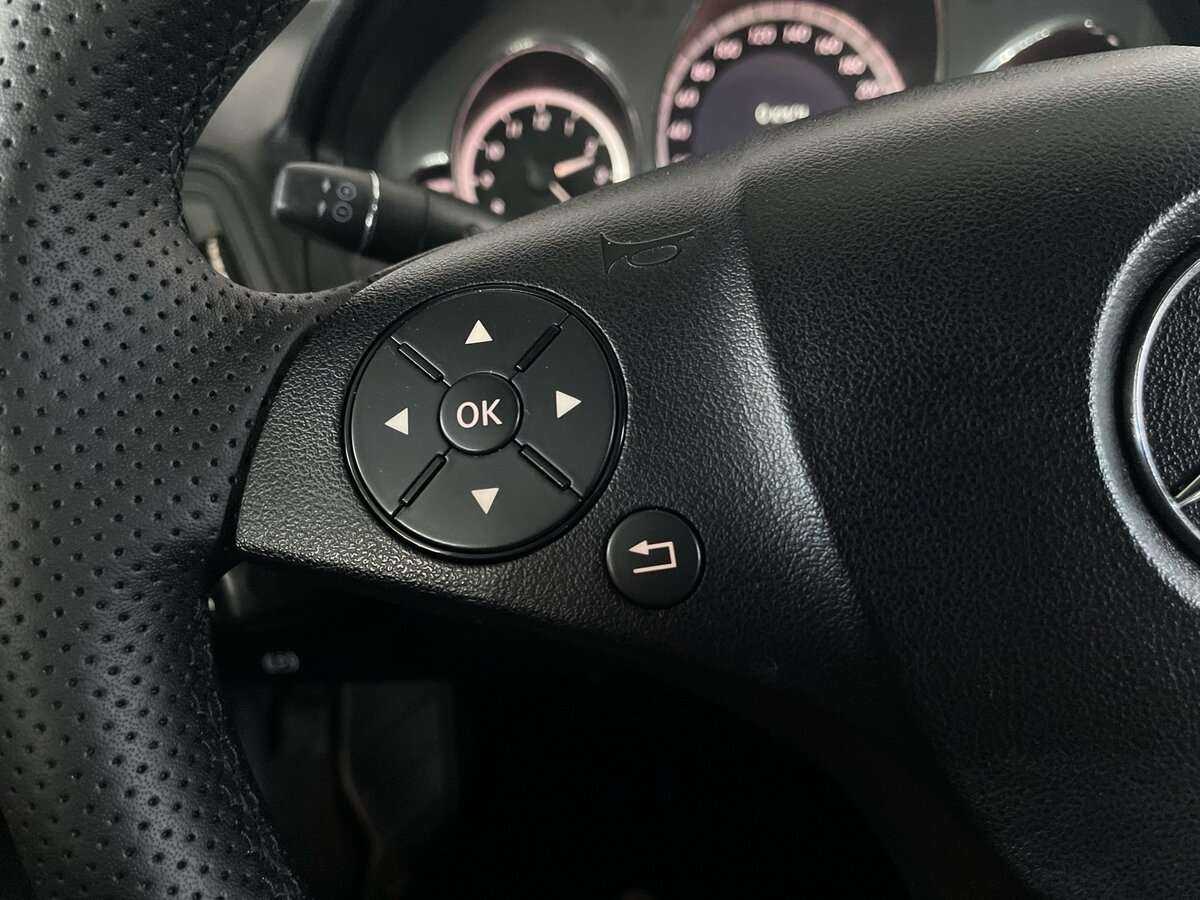 Mercedes-Benz E-Класс с пробегом — 2011 год. Фото: #10