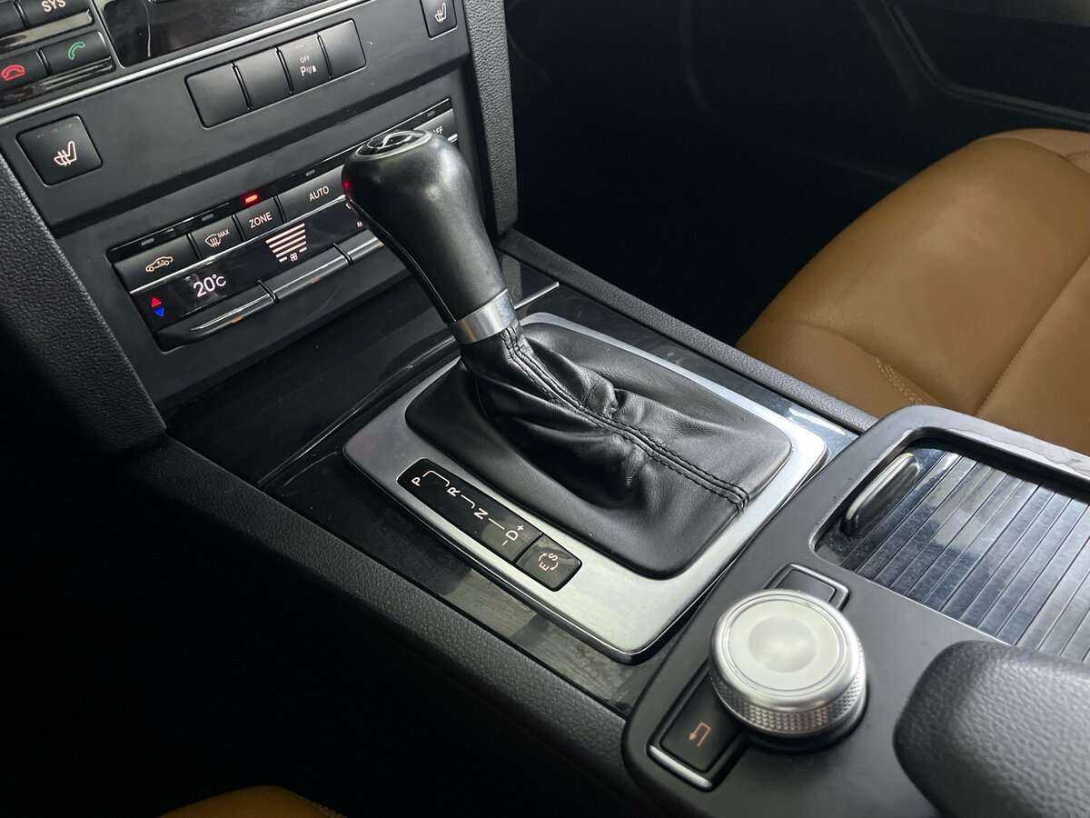 Mercedes-Benz E-Класс с пробегом — 2011 год. Фото: #13