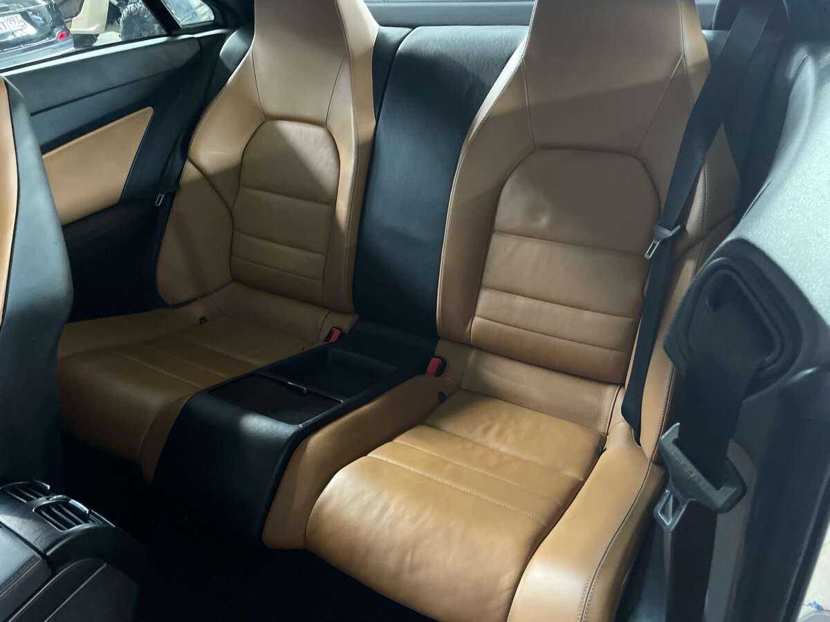 Mercedes-Benz E-Класс с пробегом — 2011 год. Фото: #17