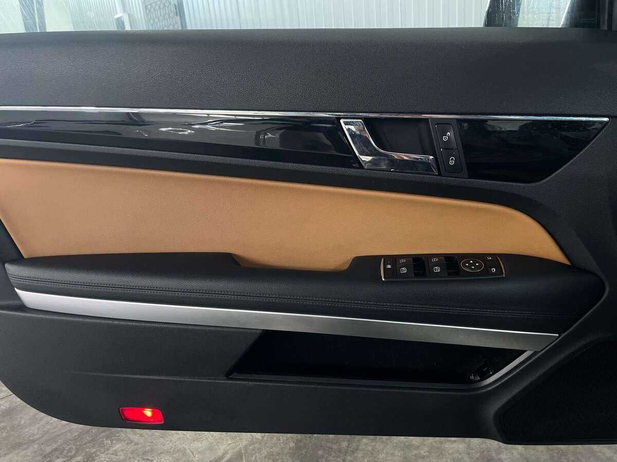 Mercedes-Benz E-Класс с пробегом — 2011 год. Фото: #19