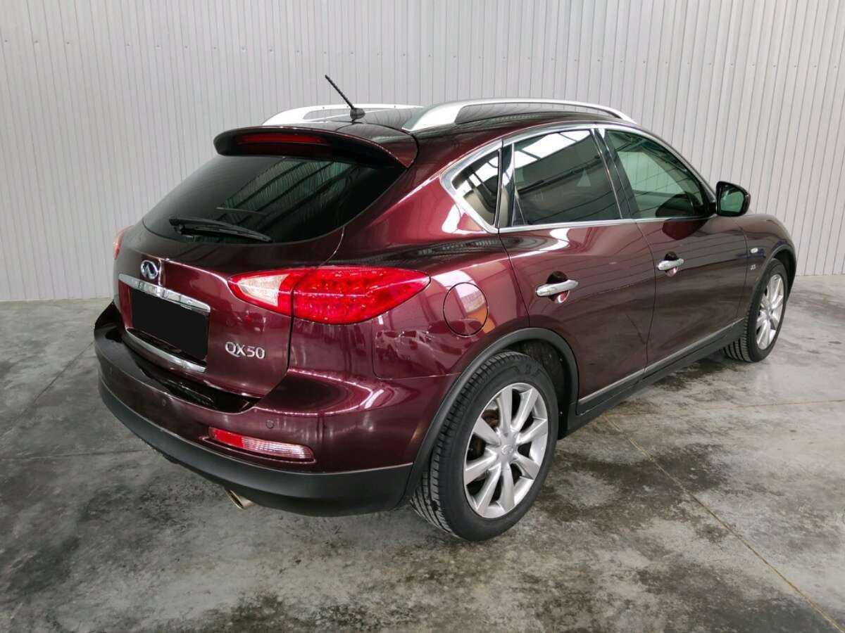 Infiniti QX50 с пробегом — 2014 год. Фото: #4