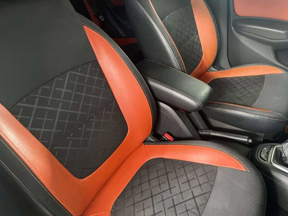 Lada (ВАЗ) Vesta с пробегом — 2018 год. Фото: #18