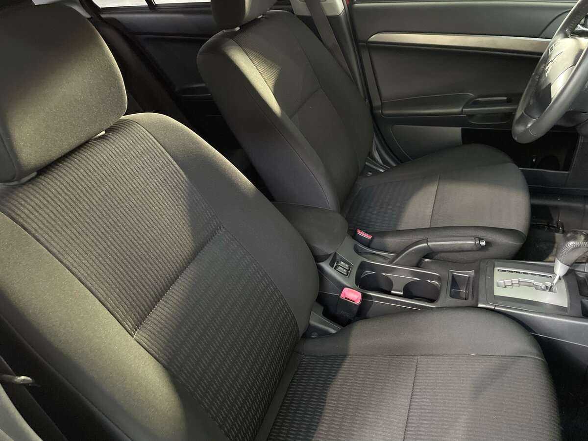 Mitsubishi Lancer с пробегом — 2011 год. Фото: #14