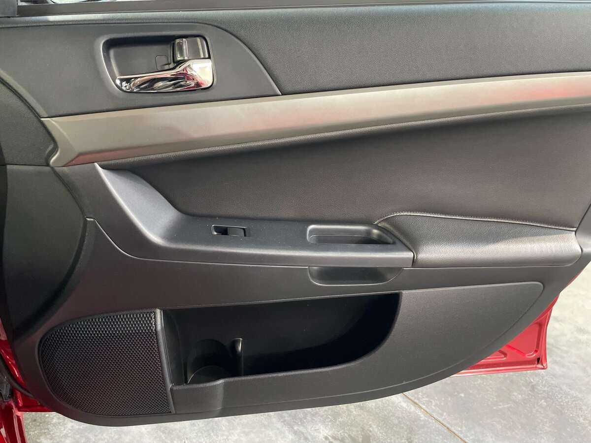 Mitsubishi Lancer с пробегом — 2011 год. Фото: #18