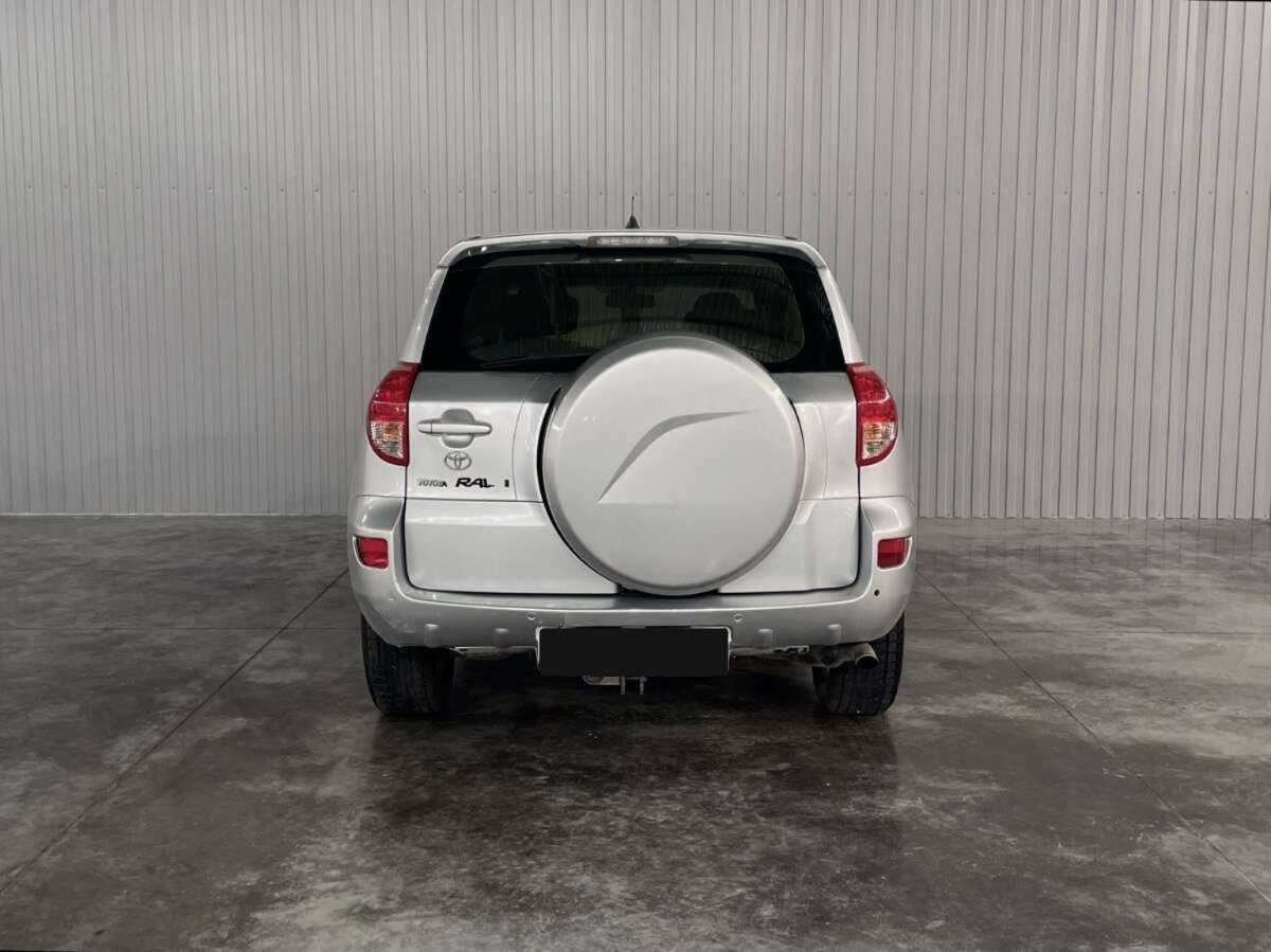 Toyota RAV4 с пробегом — 2008 год. Фото: #5