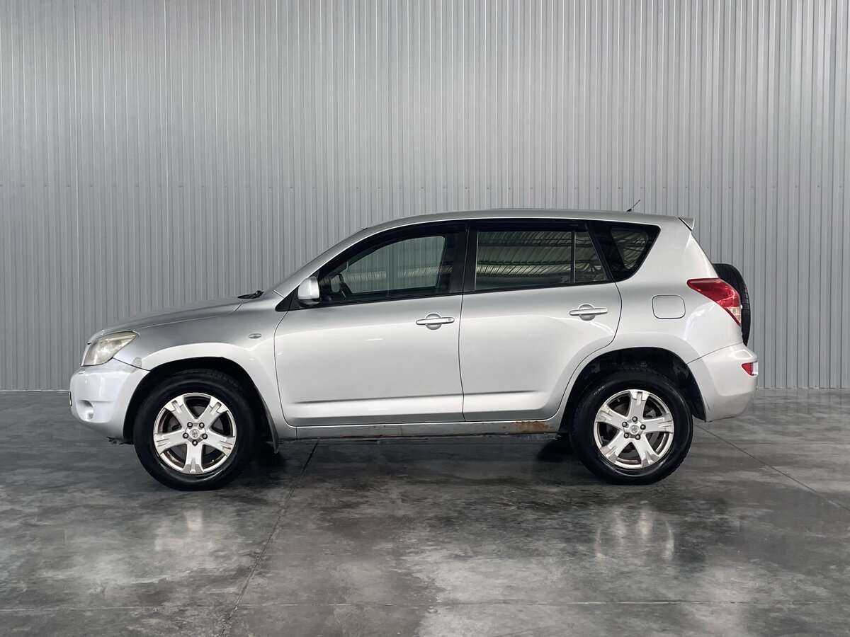Toyota RAV4 с пробегом — 2008 год. Фото: #7