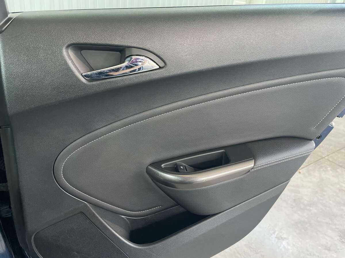 Opel Astra с пробегом — 2011 год. Фото: #21