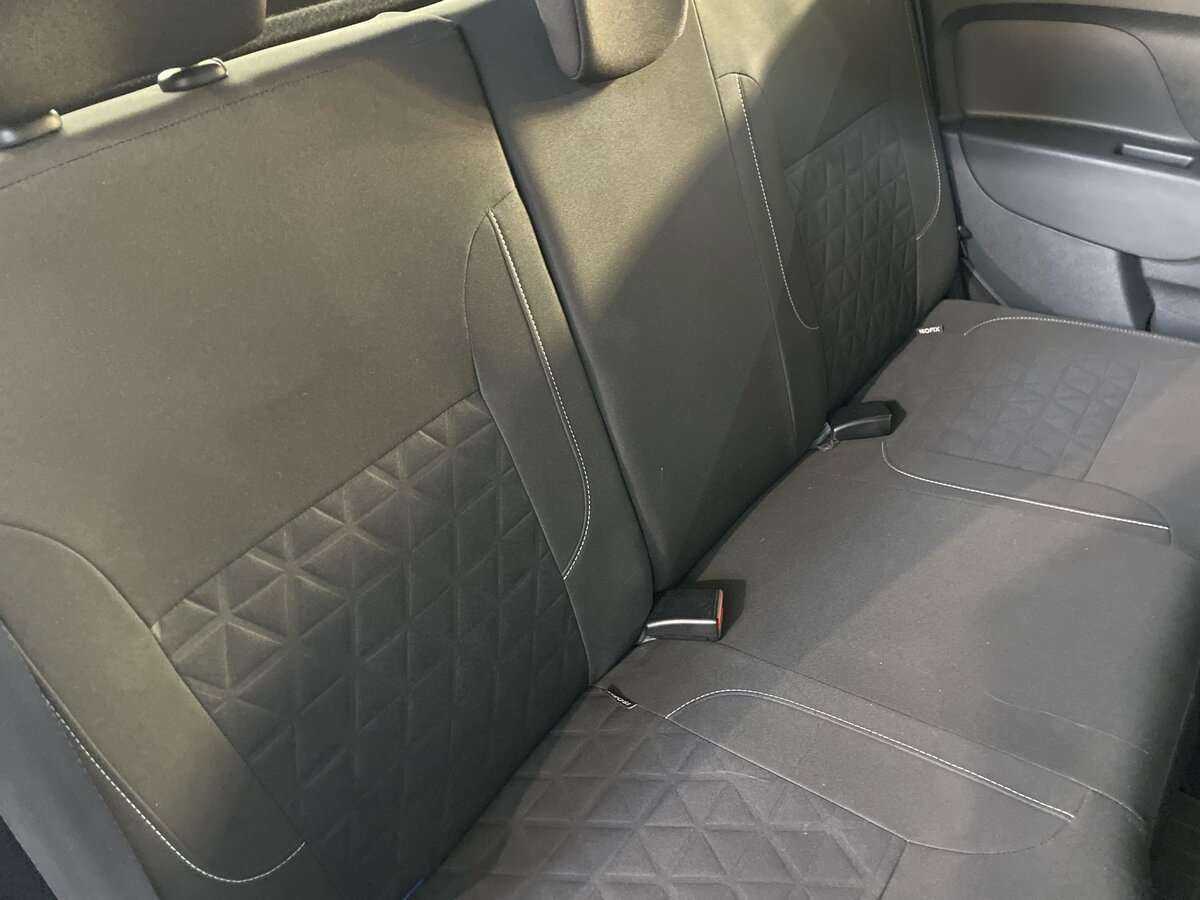 Renault Sandero с пробегом — 2018 год. Фото: #14