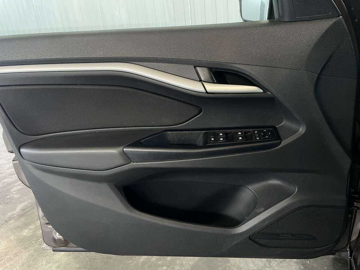 Lada (ВАЗ) Vesta с пробегом — 2018 год. Фото: #18