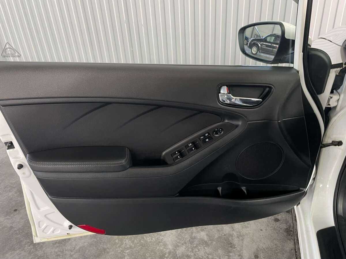 Kia Cerato с пробегом — 2017 год. Фото: #16